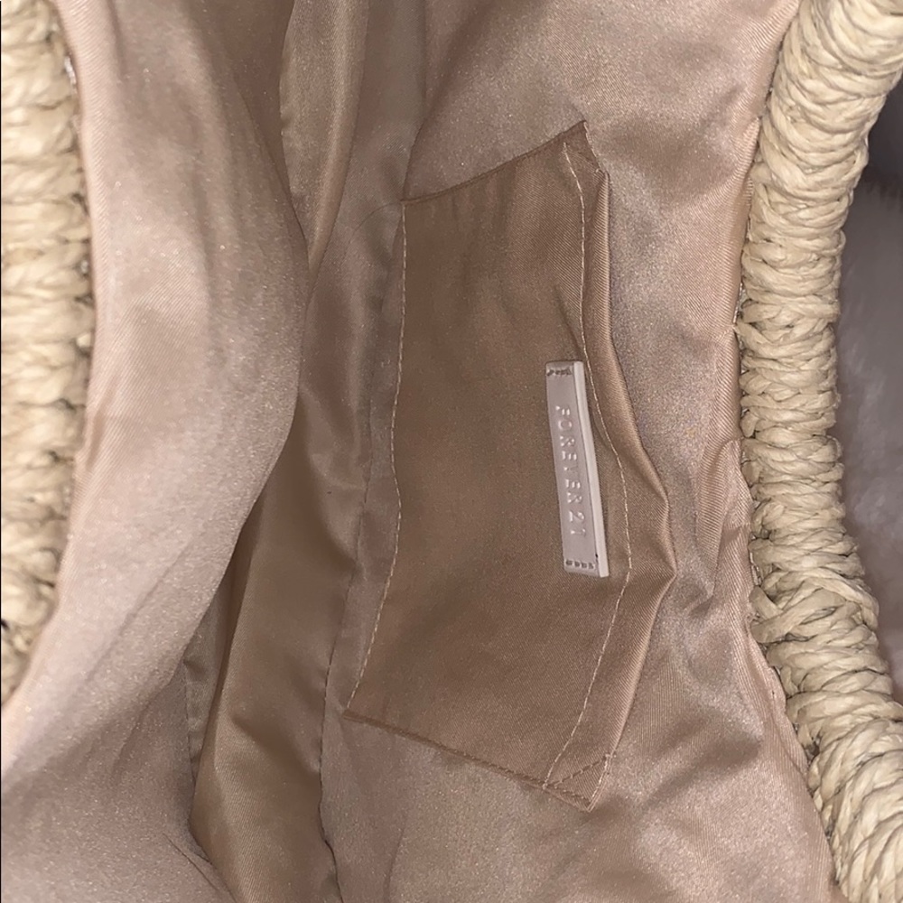 Forever21 - Picture 2 of 2